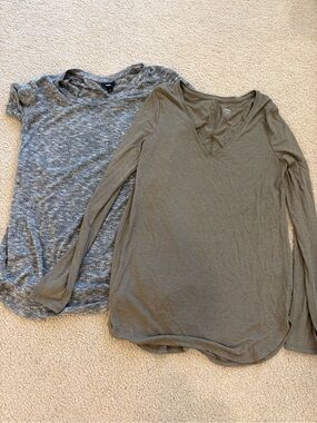 Missimo 2 shirts sz M when is long sleeve on a short sleeve